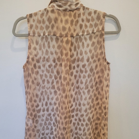 Equipment Femme Animal Print Sleeveless Blouse - Picture 2 of 3